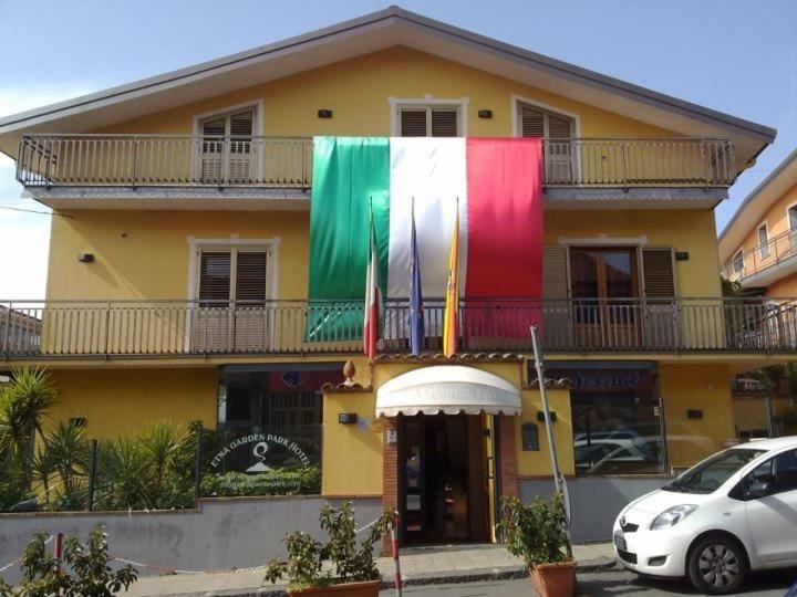 Etna House